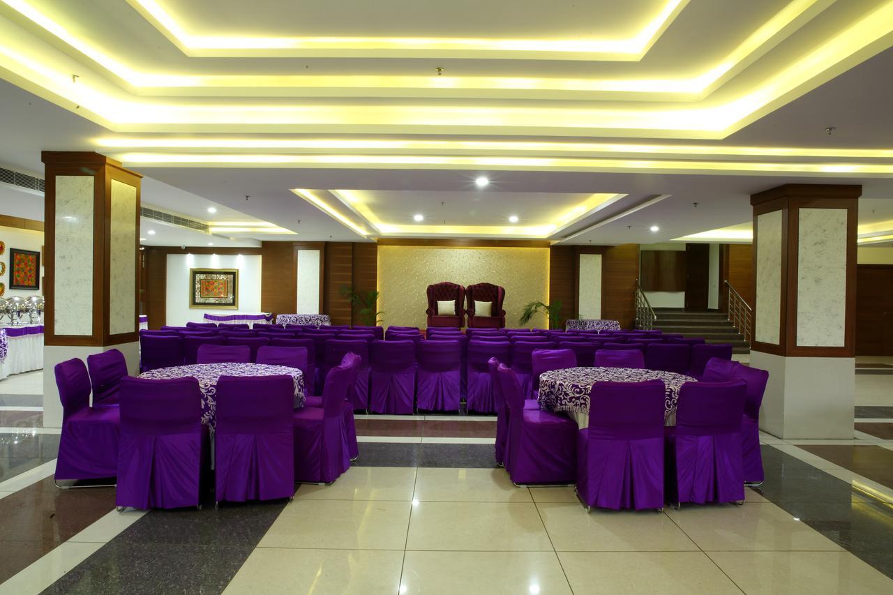 Grand Hotel Nawanshahr Nawāshahr 外观 照片
