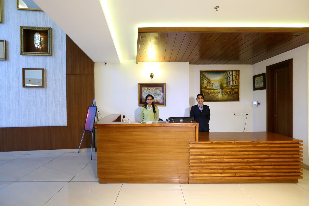 Grand Hotel Nawanshahr Nawāshahr 外观 照片