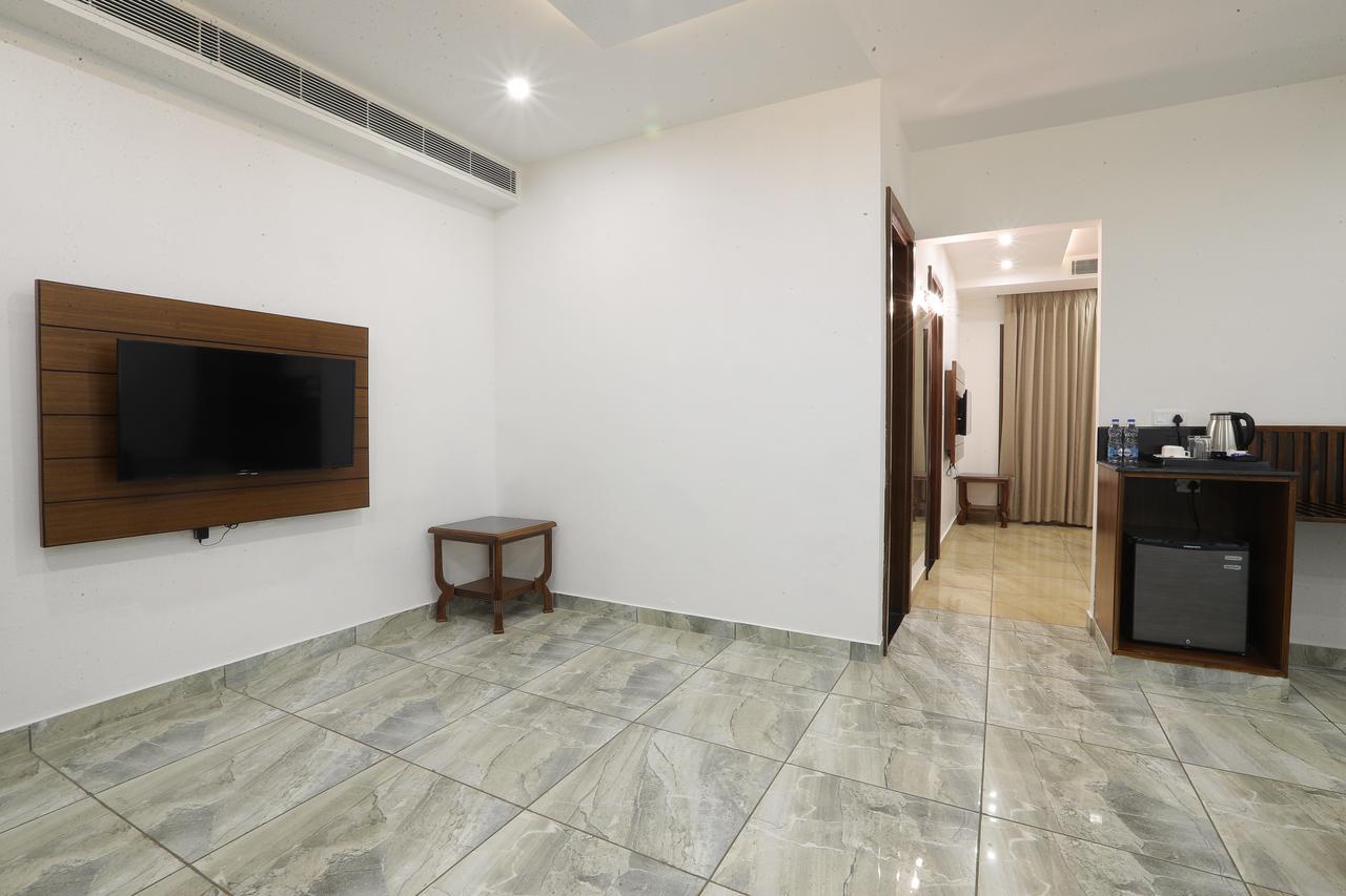 Grand Hotel Nawanshahr Nawāshahr 外观 照片