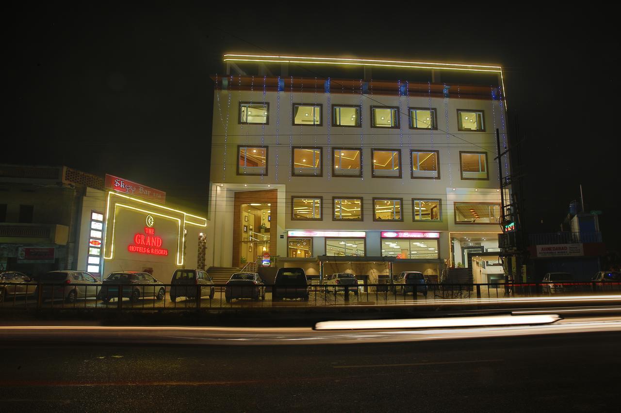 Grand Hotel Nawanshahr Nawāshahr 外观 照片