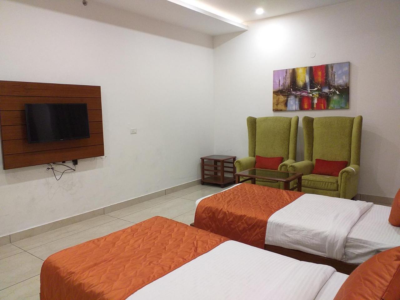Grand Hotel Nawanshahr Nawāshahr 外观 照片