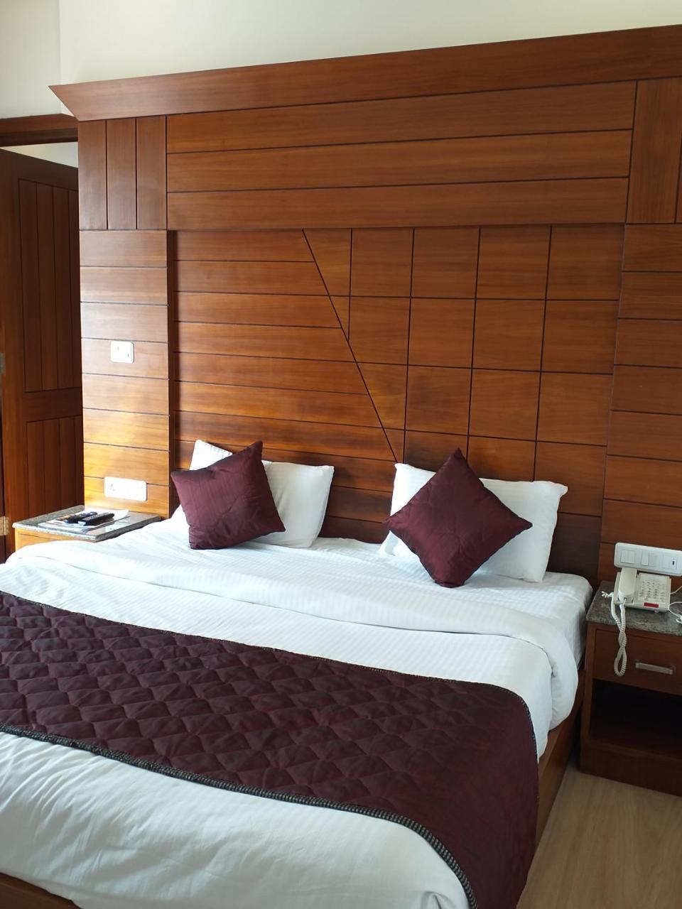 Grand Hotel Nawanshahr Nawāshahr 外观 照片