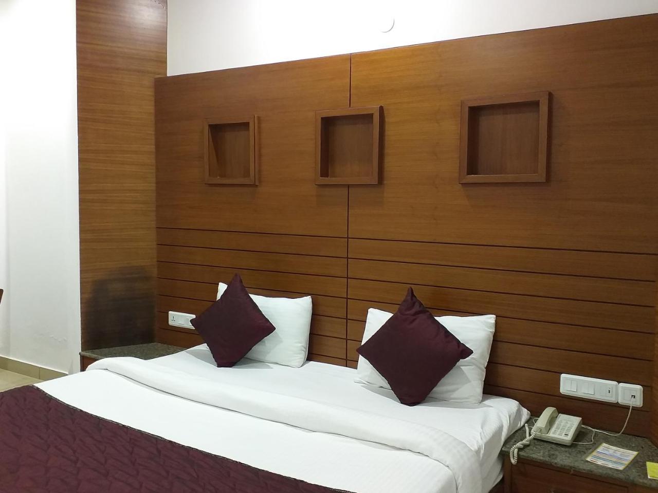 Grand Hotel Nawanshahr Nawāshahr 外观 照片